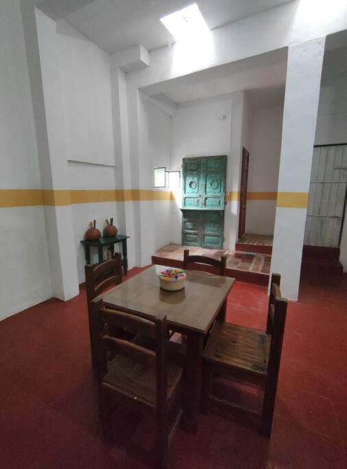 바야돌리드 Gran Casa Colonial Equipada En El Centro De Valladolid. 빌라 외부 사진